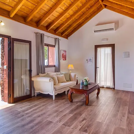 Casa El Algarrobo Ferienhaus *